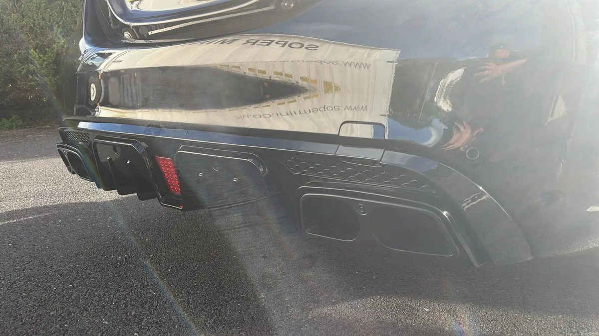Mercedes C63 V8  AMG Bi Turbo 2017 - Image 6