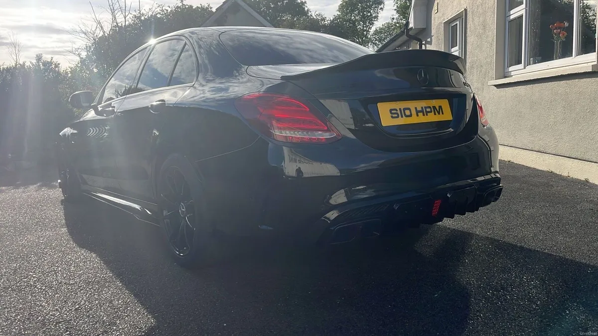Mercedes C63 V8  AMG Bi Turbo 2017 - Image 5