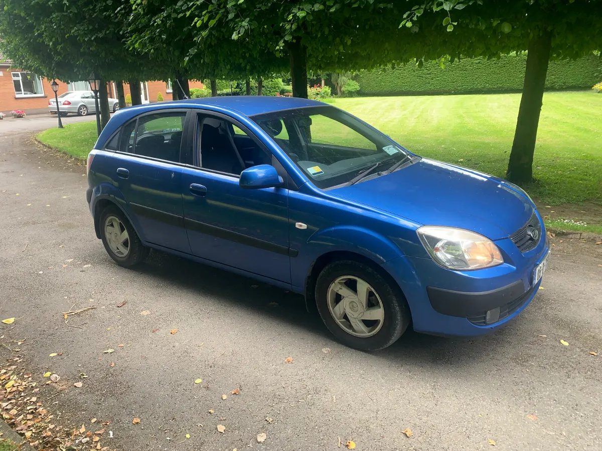 2005  KIA  RIO  Petrol - Image 1