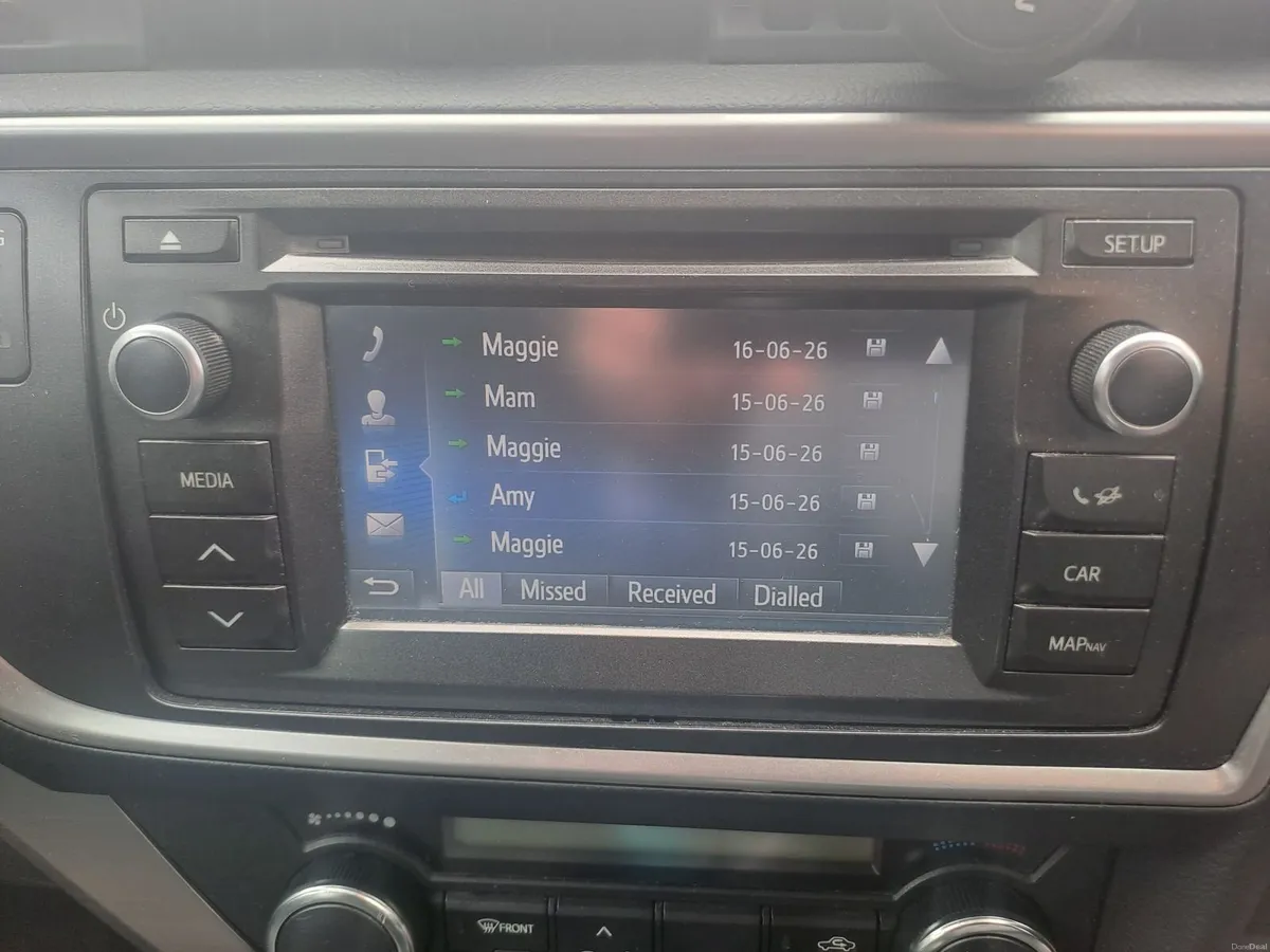 Toyota Auris 2015 - Image 4
