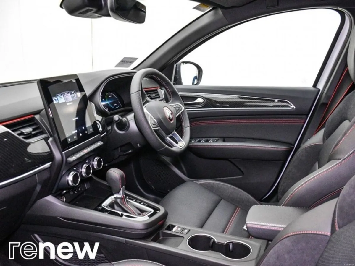 Renault Arkana R.S. LINE TCE 140 AUTO MILD HYBRID - Image 5