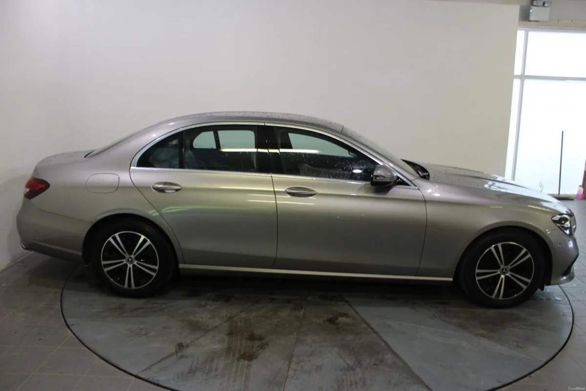 Mercedes-Benz E-Class E 200 D AUTO - TENDER 34 - Image 3