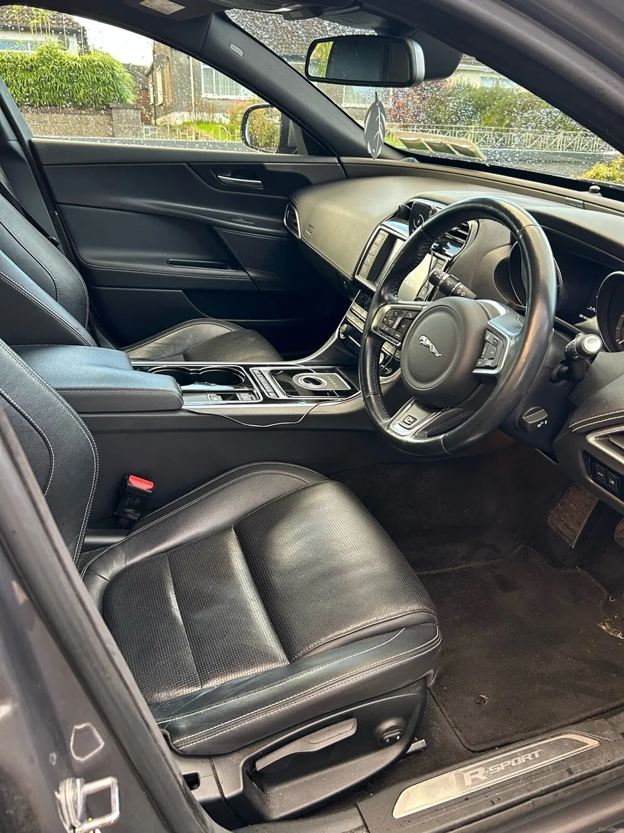 Jaguar XE Sport 2.0 Diesel Automatic - Image 4