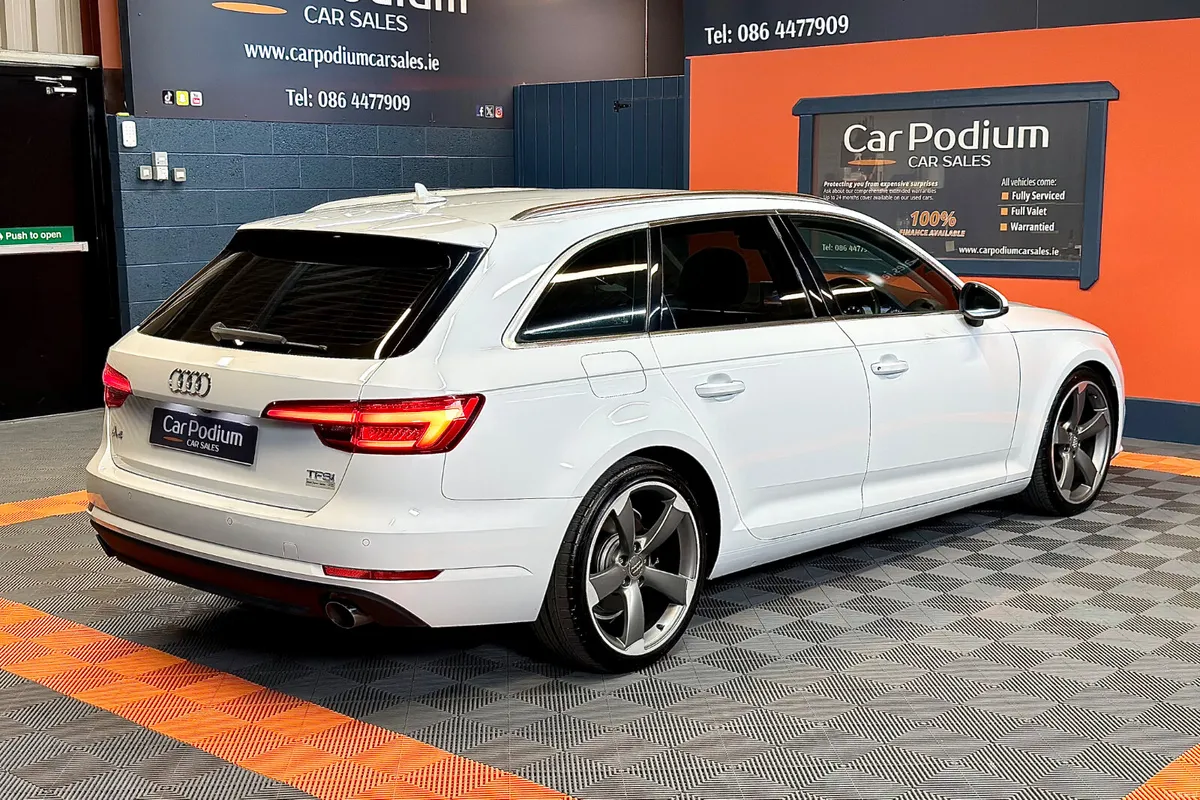 2016 Audi A4 Avant 2.0L TFSi Automatic  - LOW KMS - Image 3