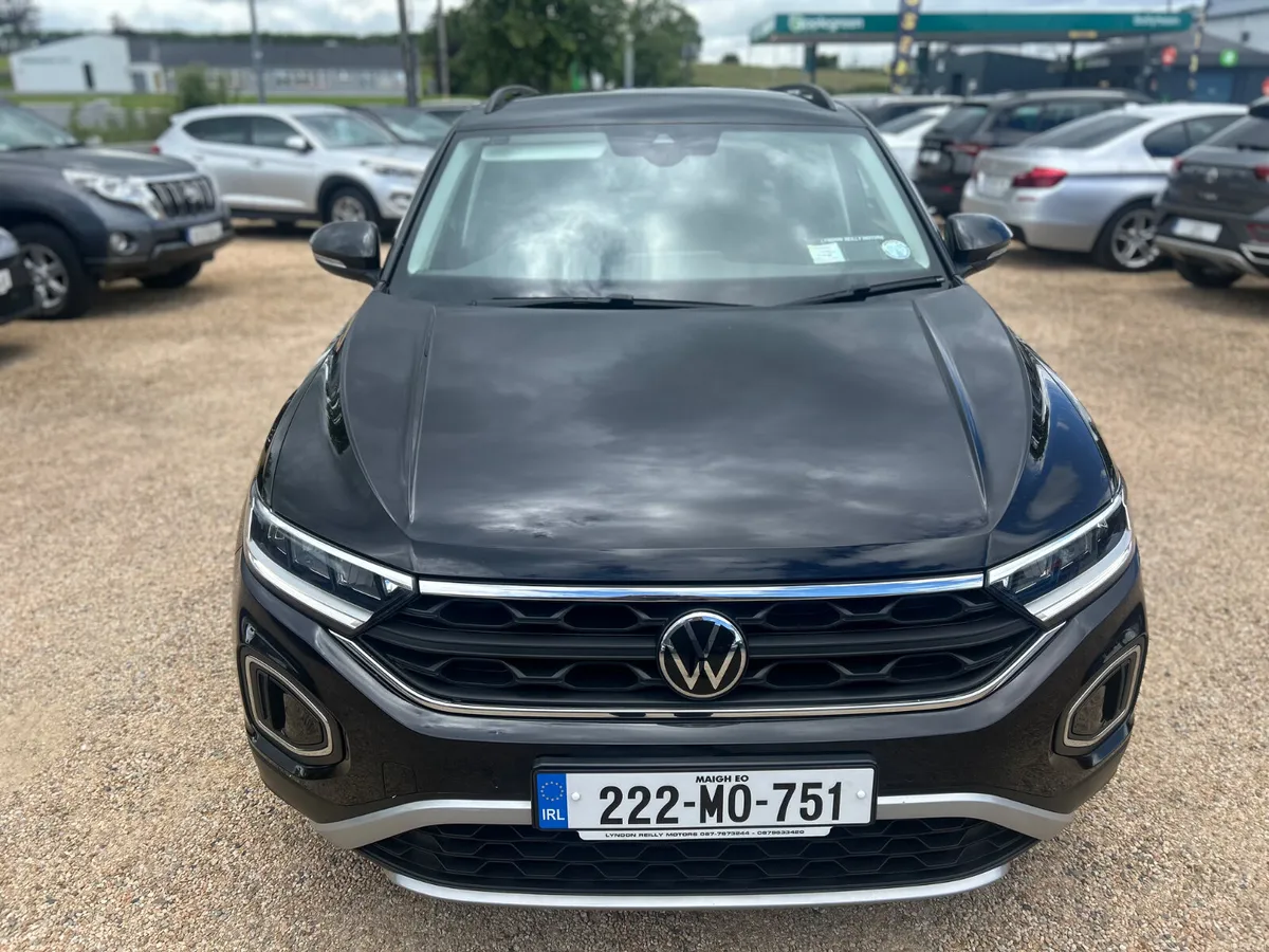 Volkswagen T-Roc Life - Image 2