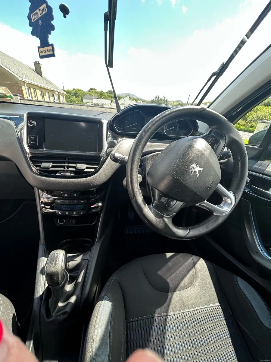 2013 Peugeot 208 - Image 6