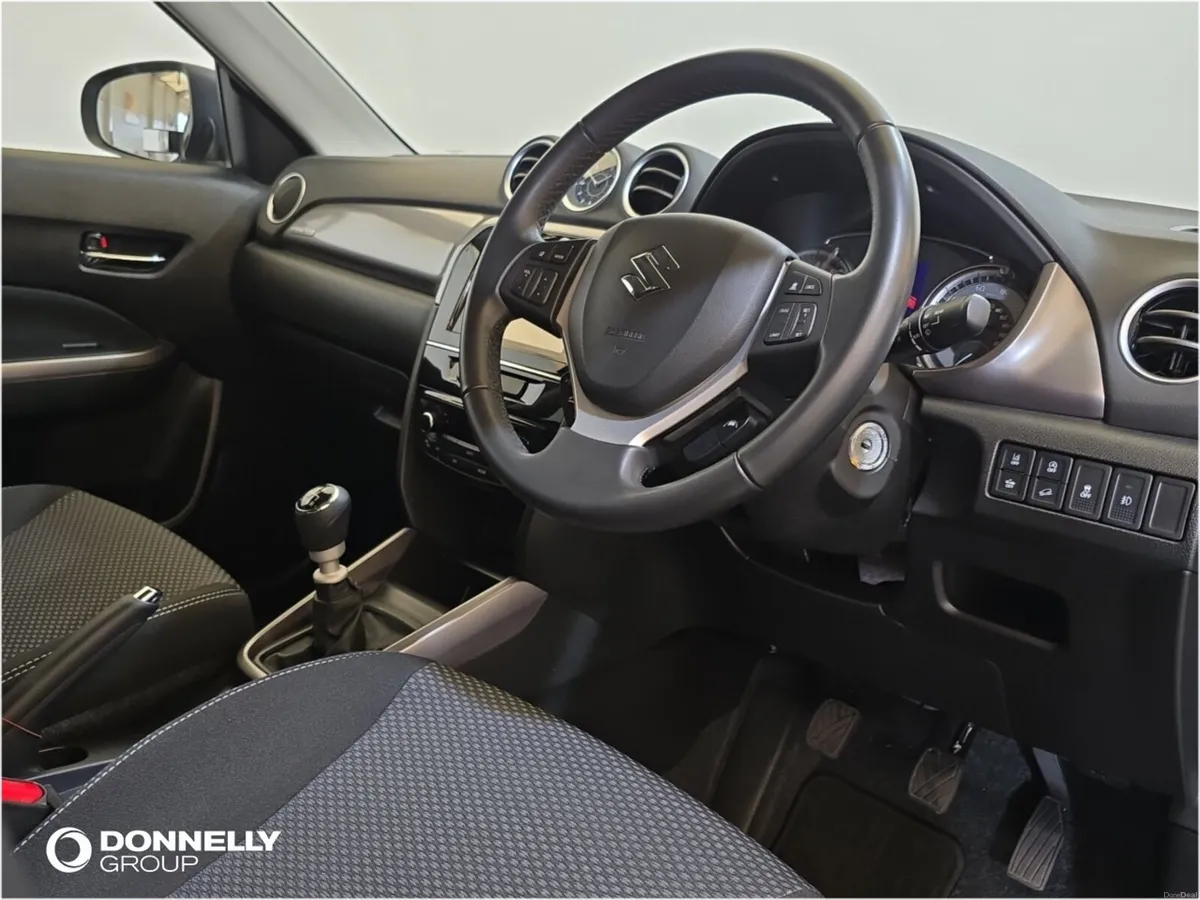 Suzuki Vitara Estate SZ-T ALLGRIP - Image 4