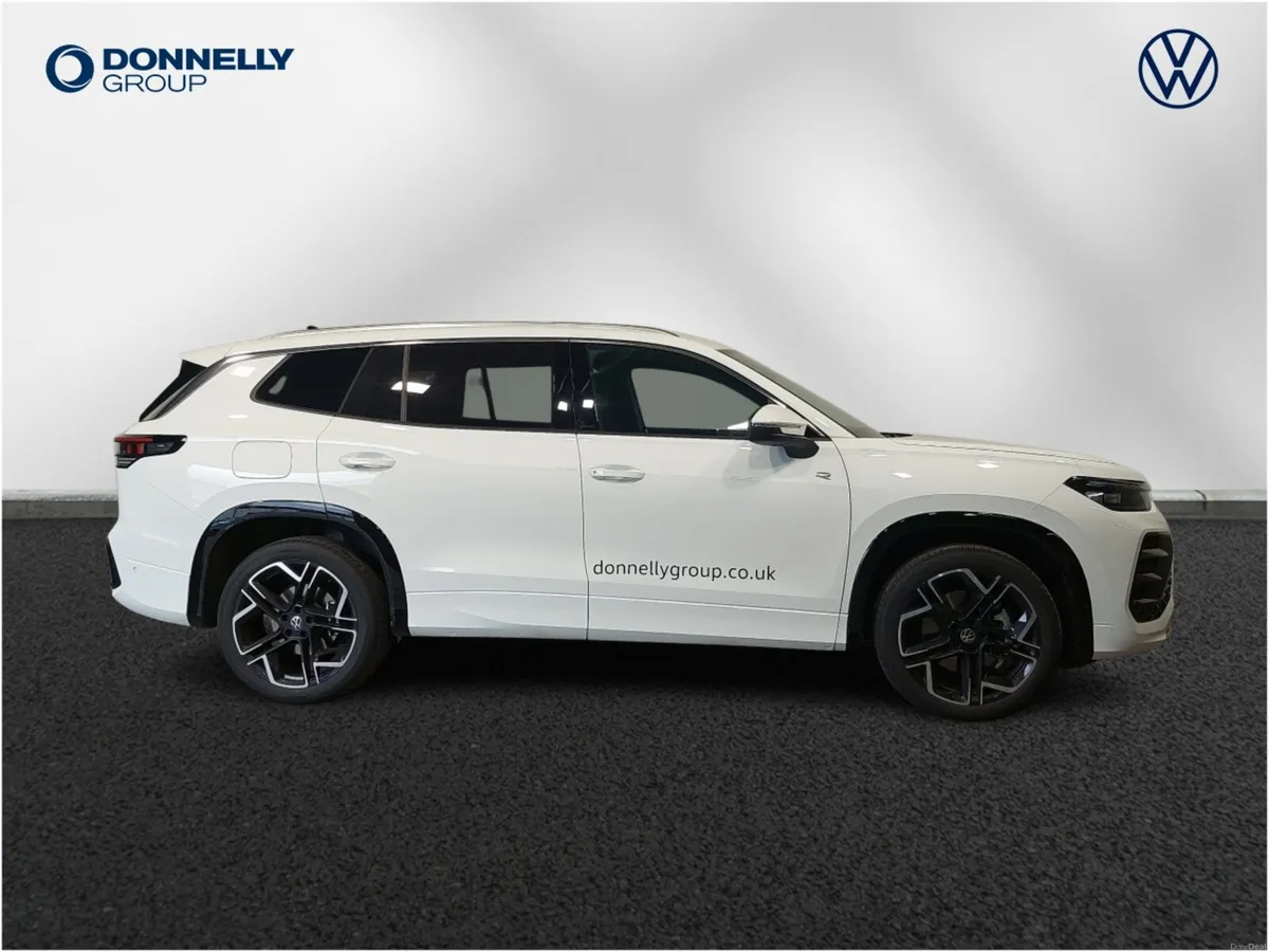 Volkswagen Tayron Diesel Estate R-Line - Image 4