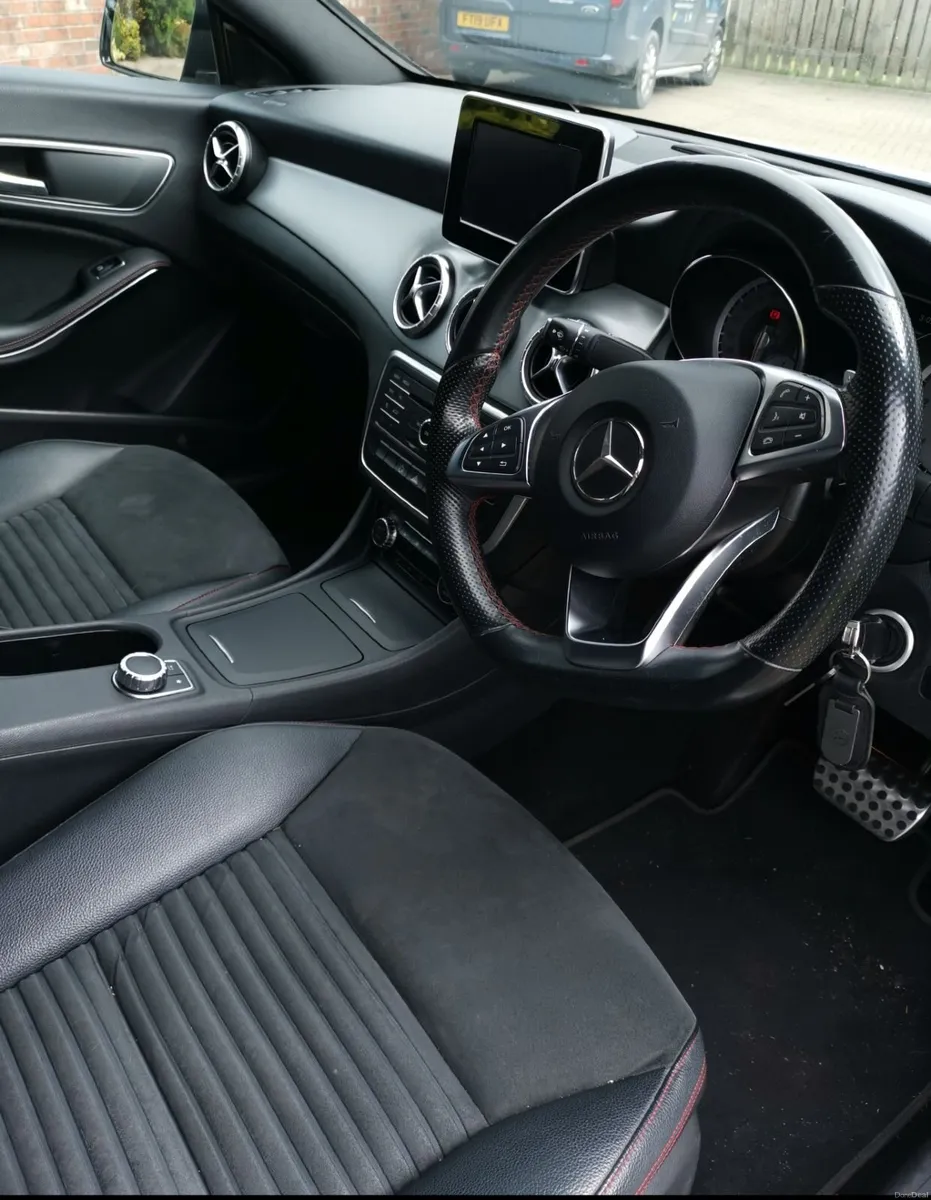 Mercedes-Benz CLA 2015 - Image 3