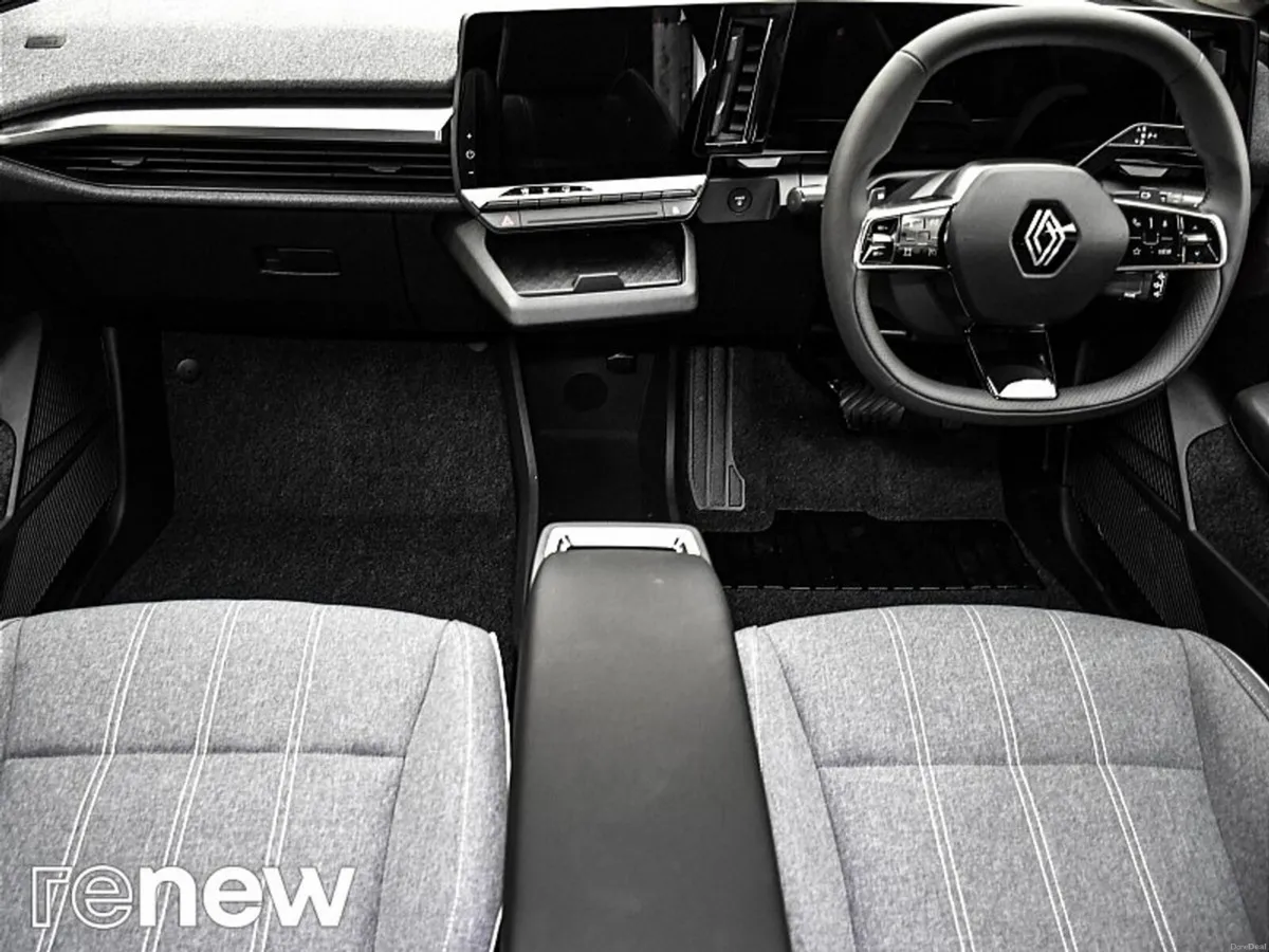 Renault Megane E-Tech Equilibre 220hp EV60 2Tone - Image 3
