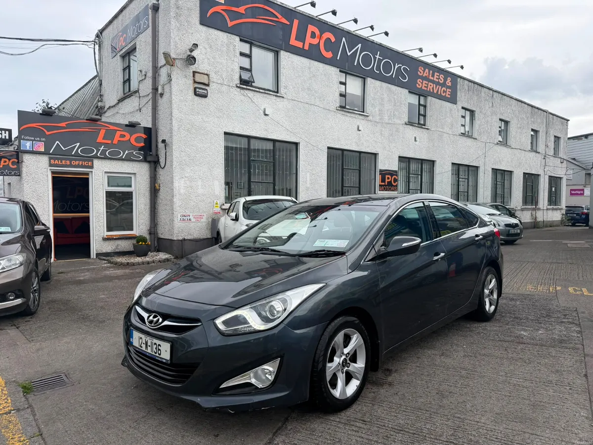 Hyundai i40 2012 Automatic - Image 2