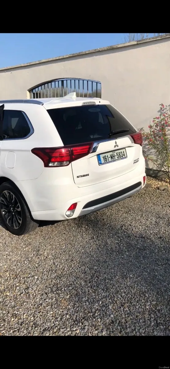 Mitsubishi Outlander 2016 - Image 4