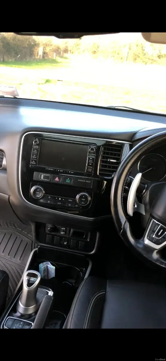 Mitsubishi Outlander 2016 - Image 2