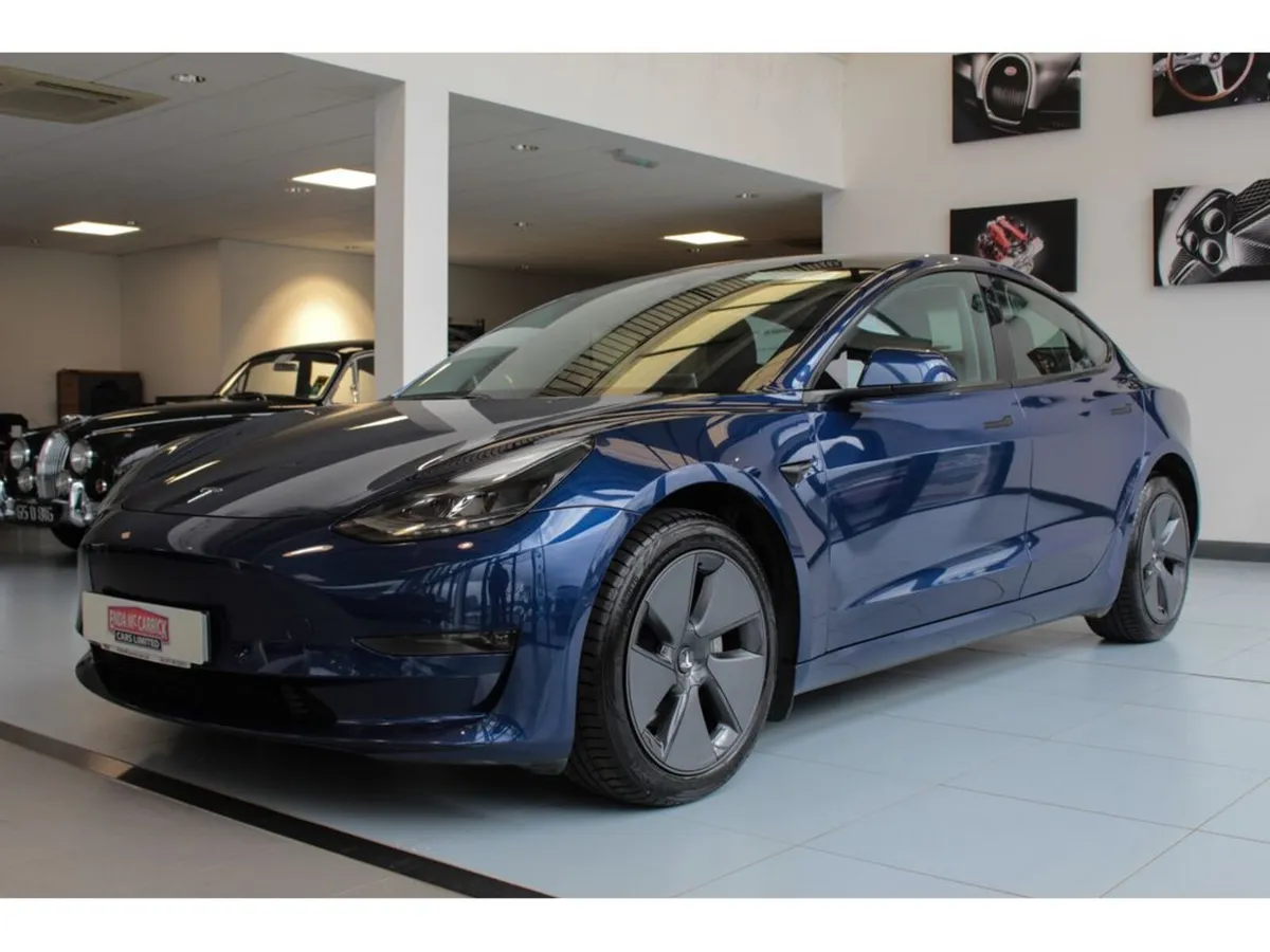 Tesla Model 3 LONG RANGE AWD - Image 3
