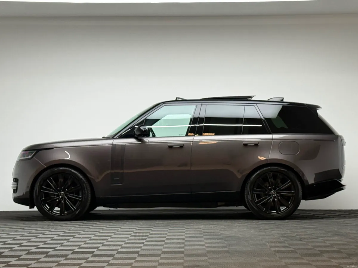 Land Rover Range Rover P550E AUTOBIOGRAPHY - Image 4