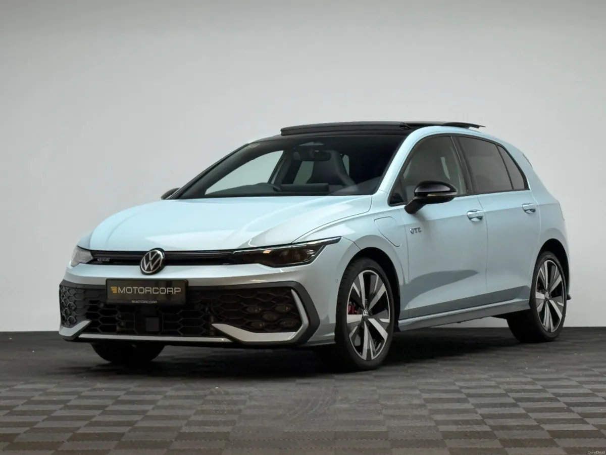 Volkswagen Golf GTE DSG - Image 3