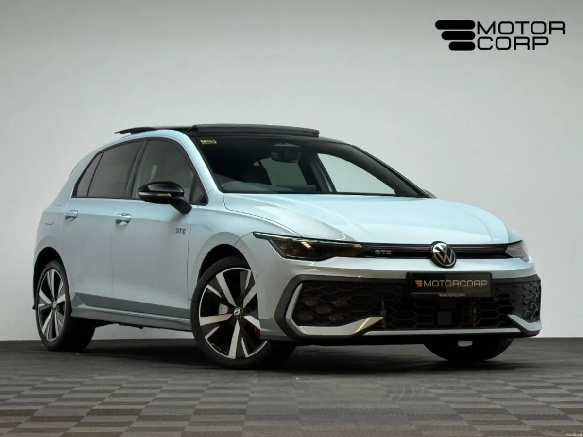 Volkswagen Golf GTE DSG - Image 1