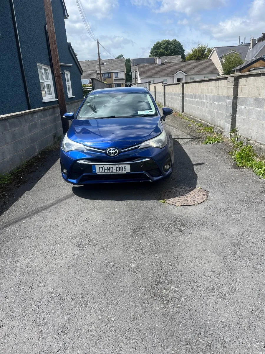 Toyota Avensis 2017 - Image 1