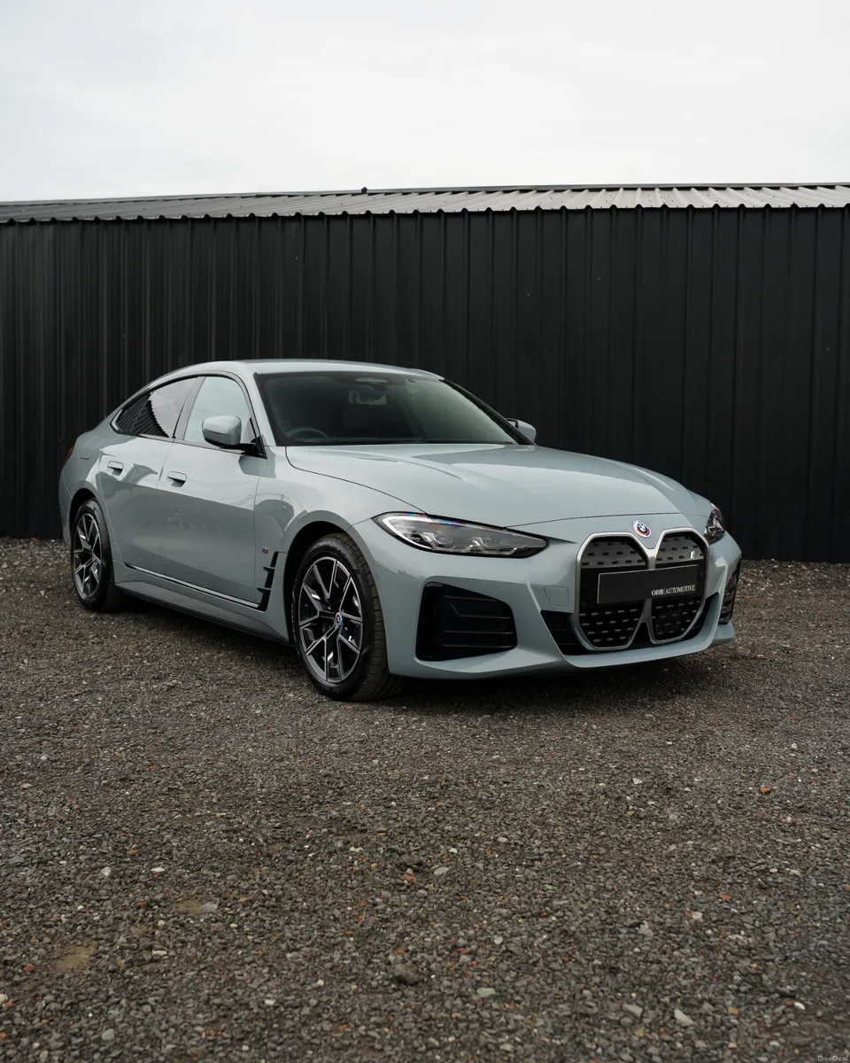 BMW i4 edrive 35 - Image 2