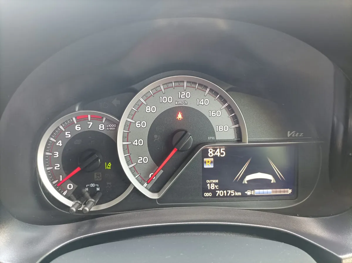 Toyota Yaris 1.3 Petrol Automatic, 2016 - Image 4