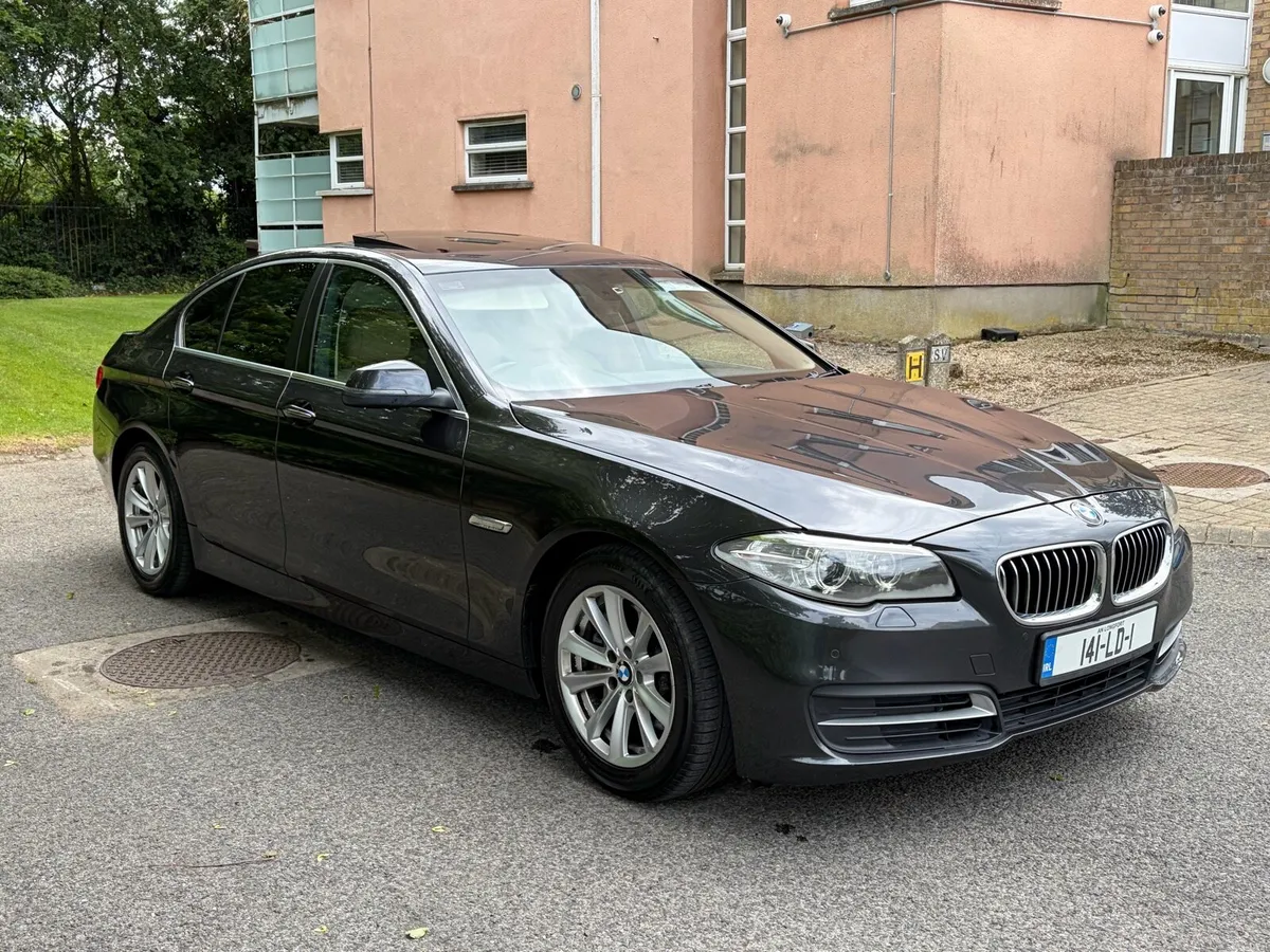 F10 525D TWIN TURBO  LOW KM NEW NCT 5/27 - Image 2