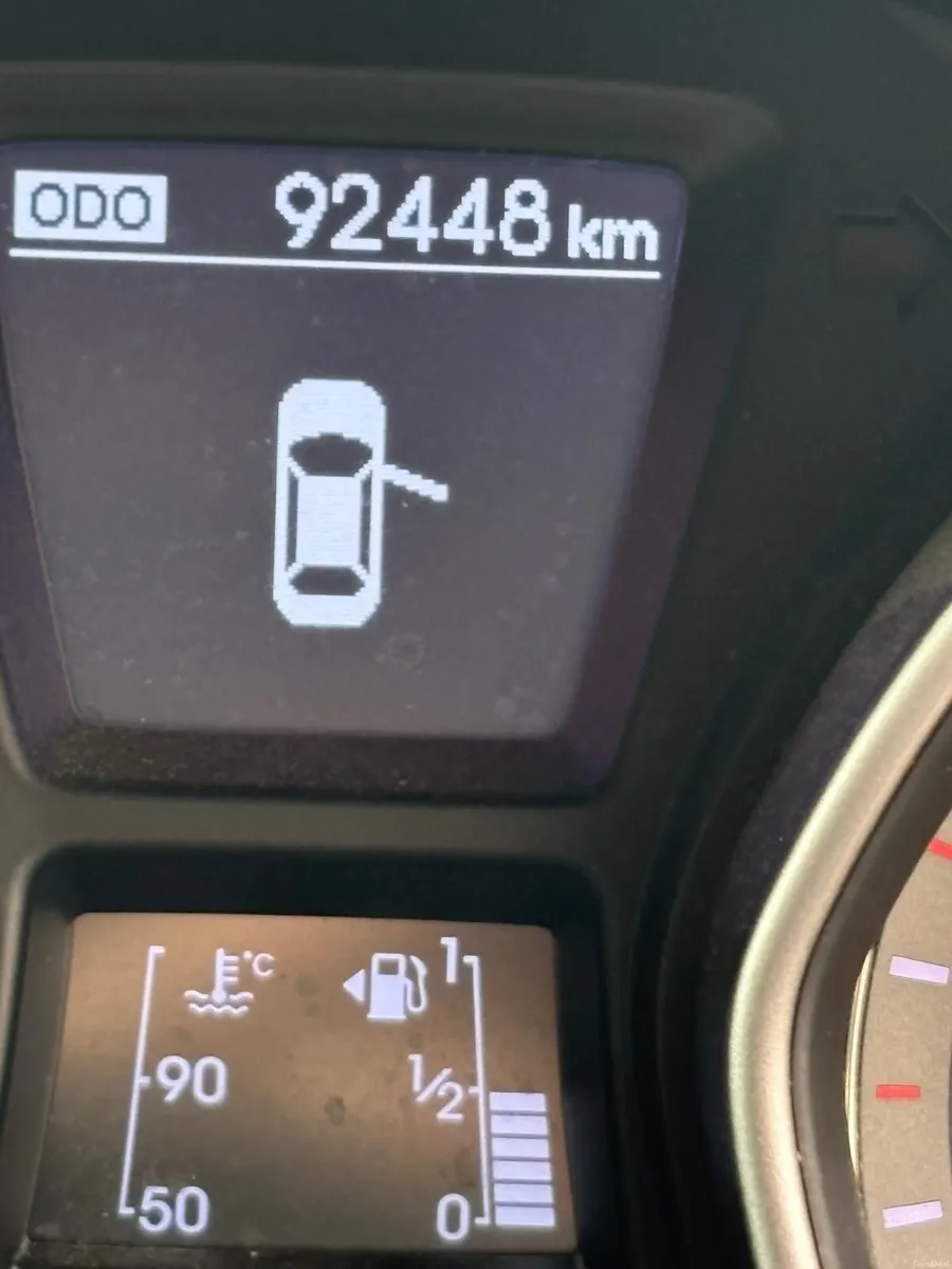 Hyundai i30 2015 - Image 4