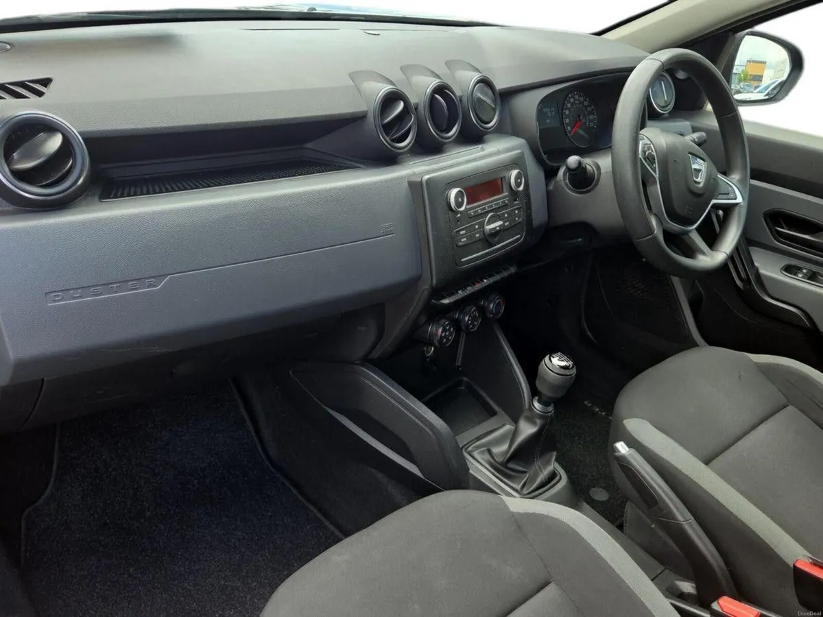 Dacia Duster Blue dCi 115 Essential - Image 4