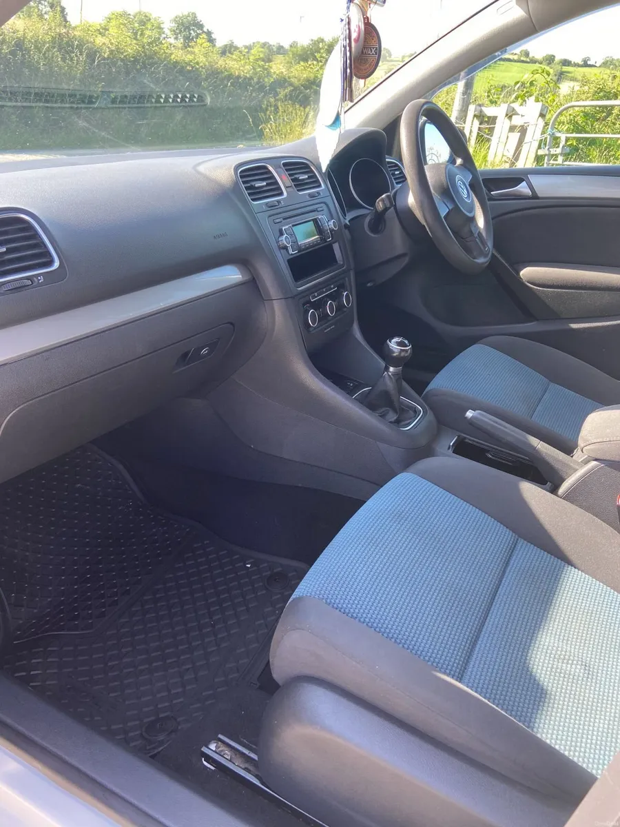 Volkswagen Golf 2012 - Image 4