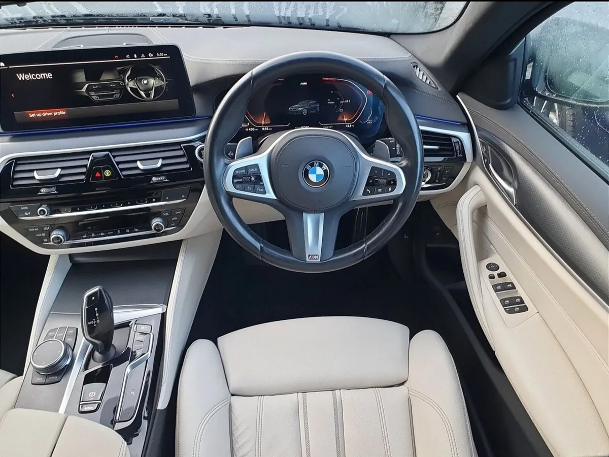 BMW 5-Series 520d M Sport Touring - Image 5