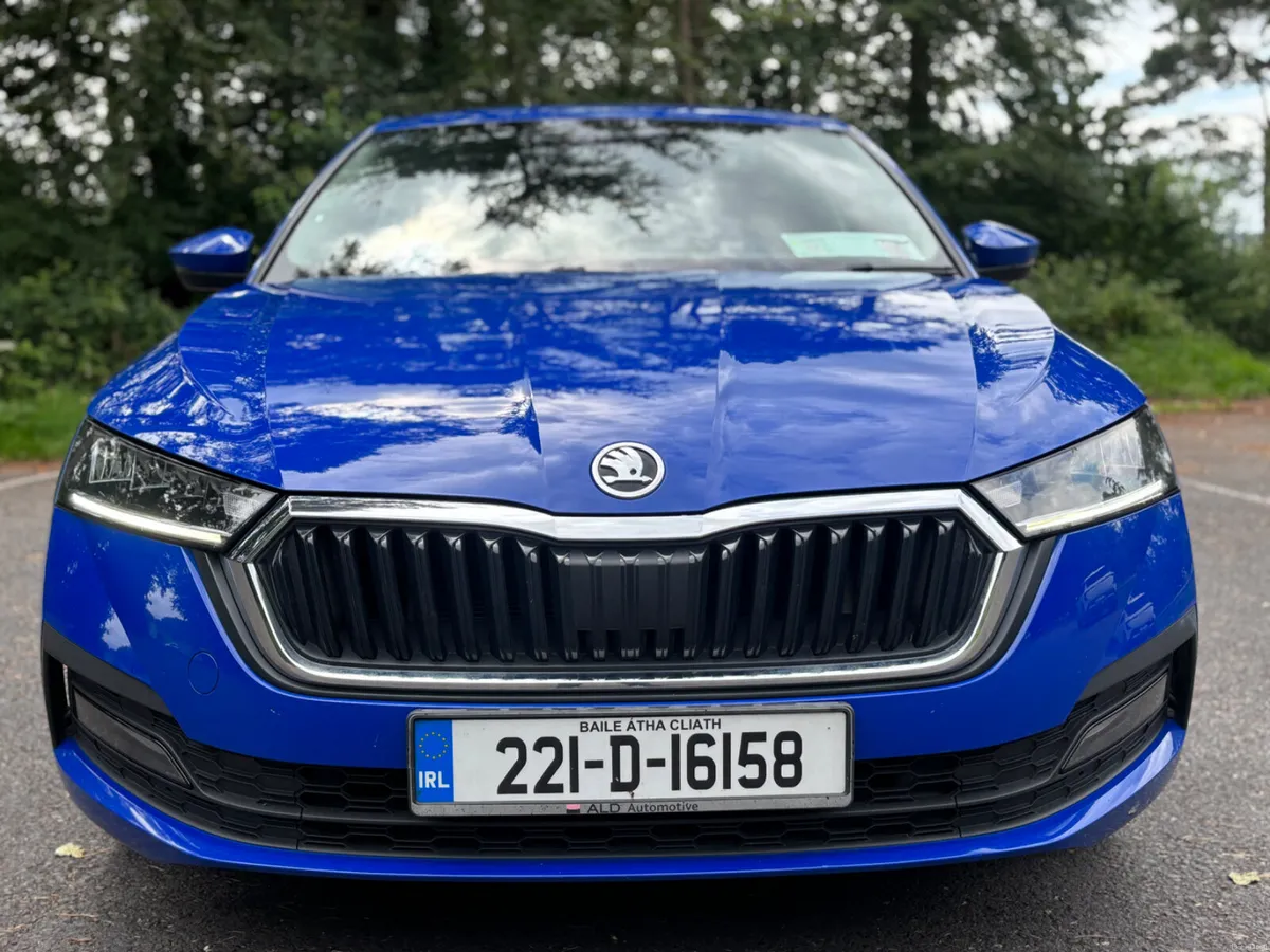 2022 Skoda Octavia  AMB 2.0TDI 115HP - Image 2