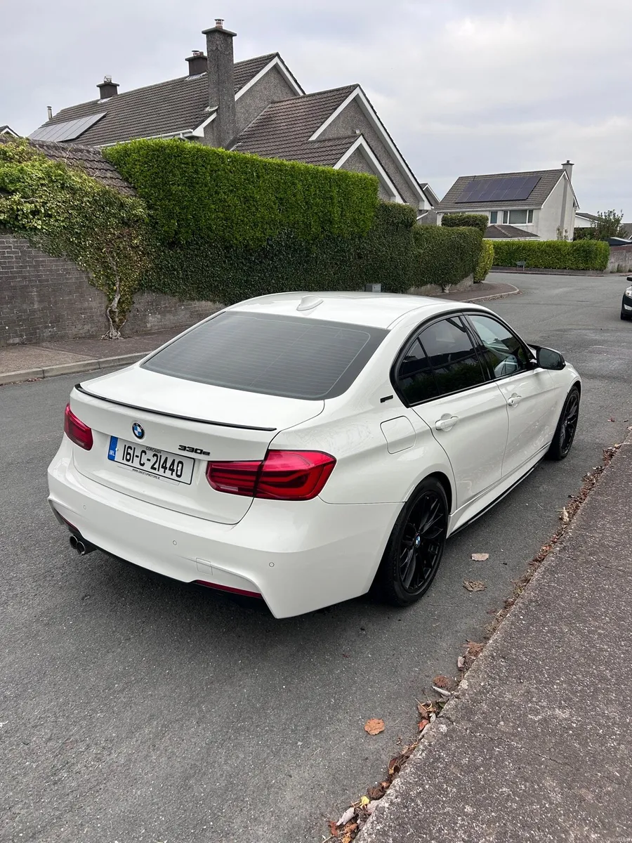 BMW 330e M-Sport - Image 3