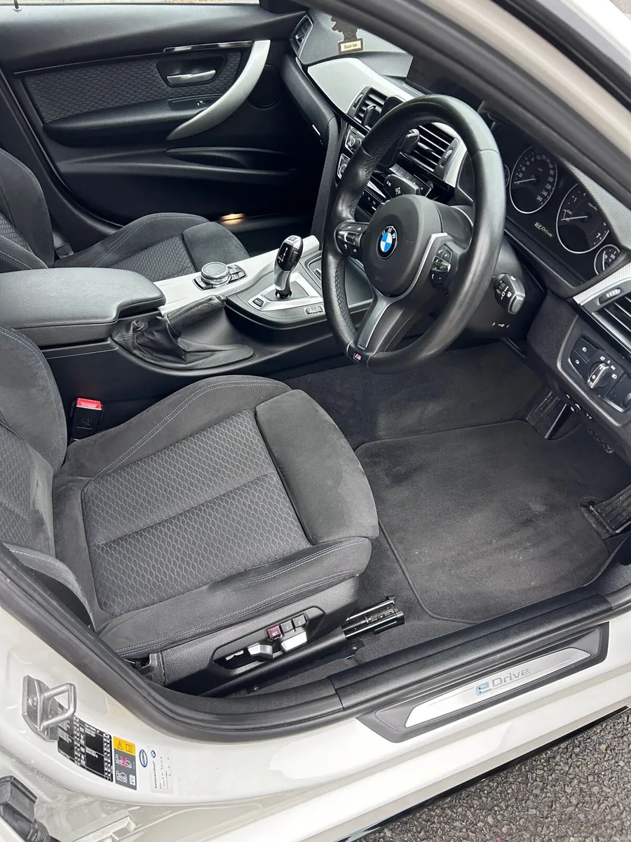 BMW 330e M-Sport - Image 6