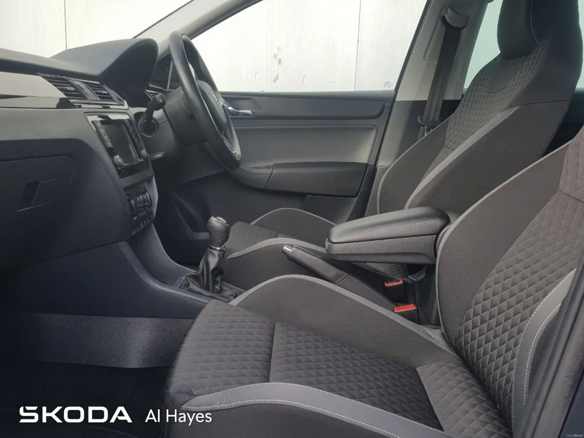 Skoda Rapid **120 PACK**1.4TDI 90BHP AMBITION - Image 3