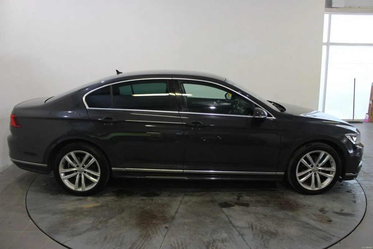 Volkswagen Passat 1.6 TDI 120HP Highline DSG - TEN - Image 2