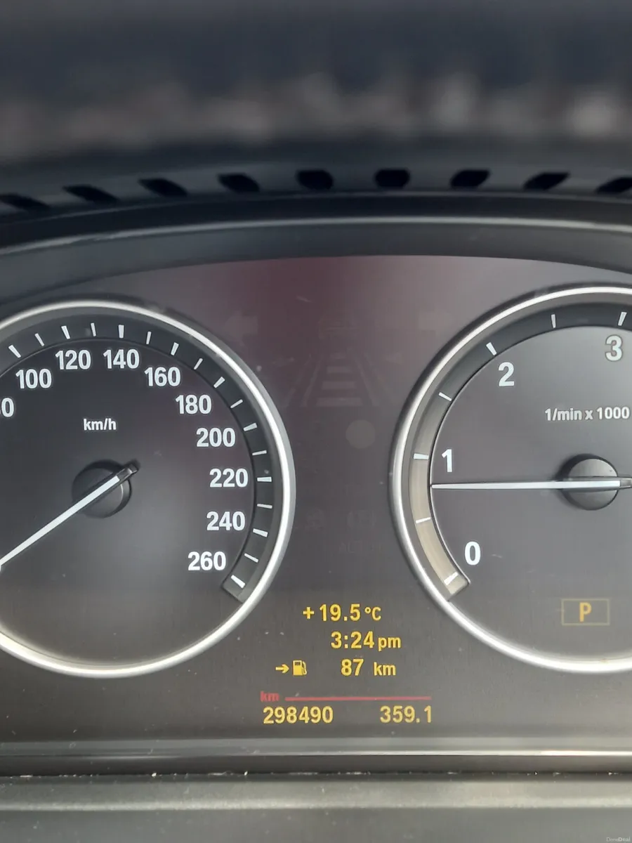 2010 BMW 5-Series 2L Diesel - Image 2