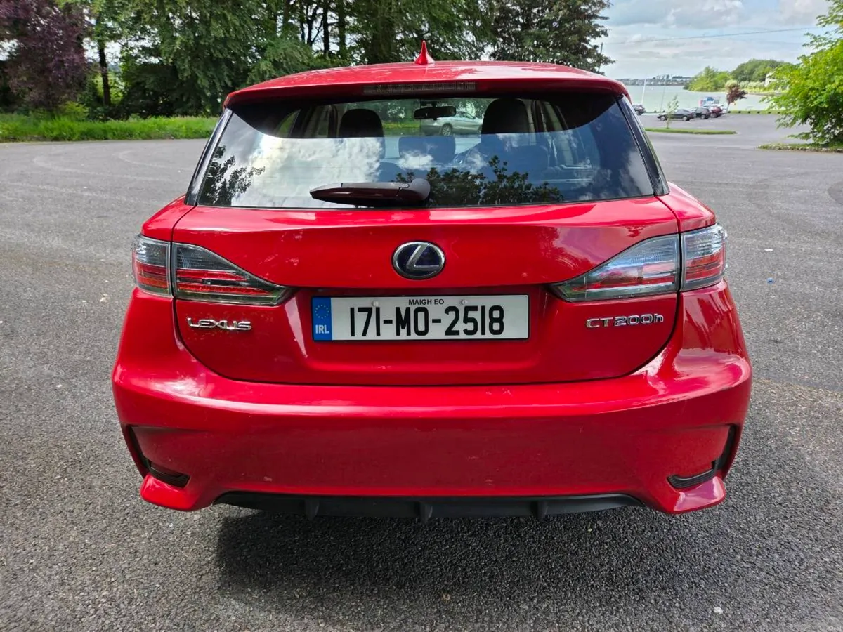 2017 Lexus CT200h Hybrid - Image 6