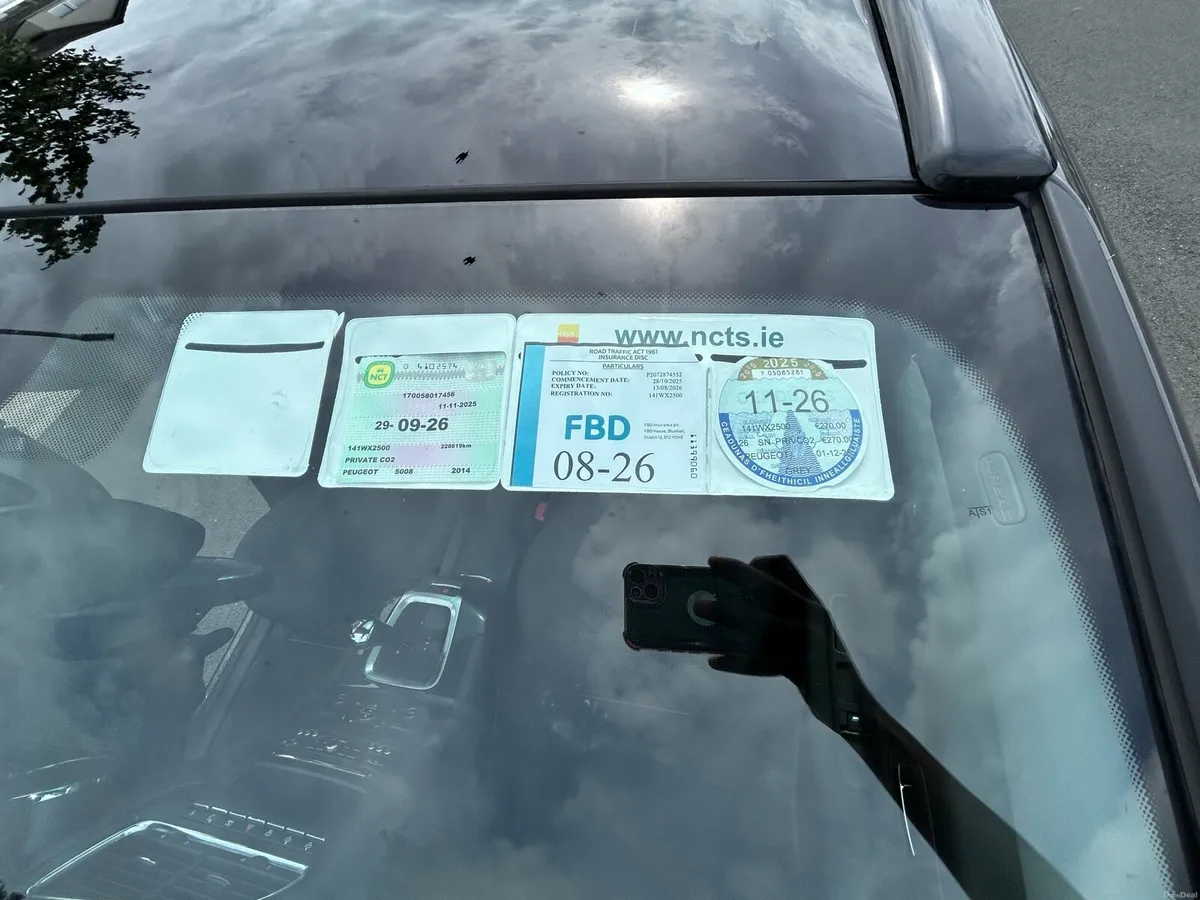 2014 Peugeot 5008 1.6 E-HDI Automatic - Image 2