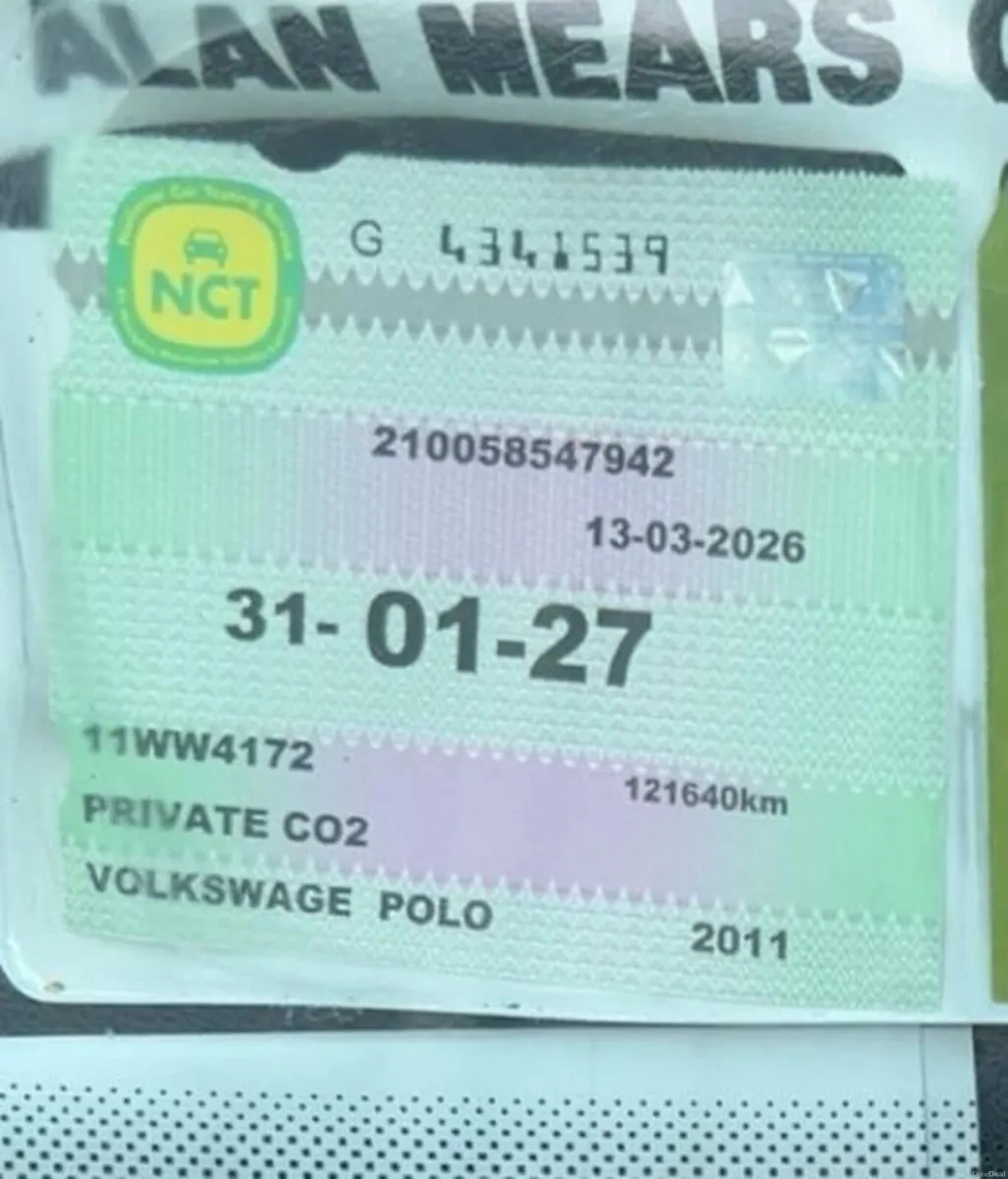 Volkswagen Polo 2011 - Image 2
