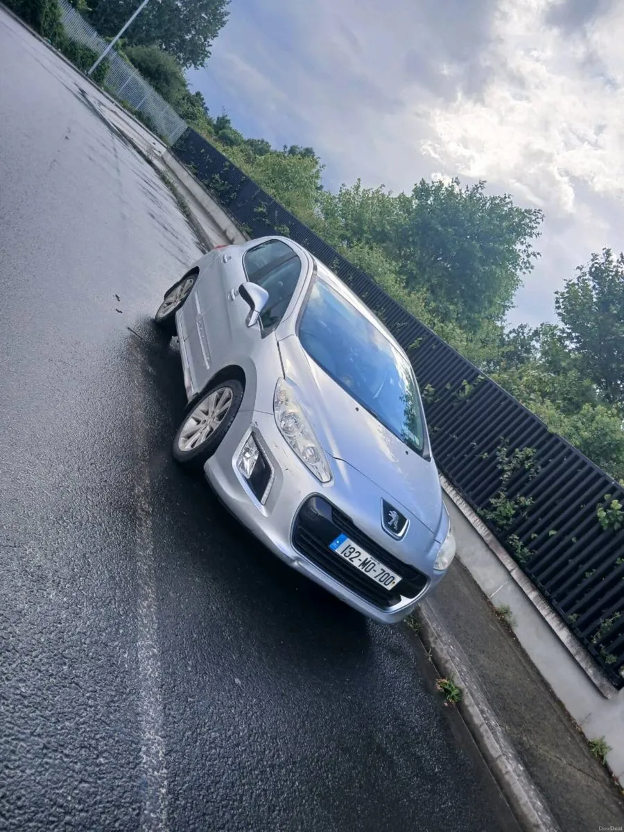 Car - Image 1