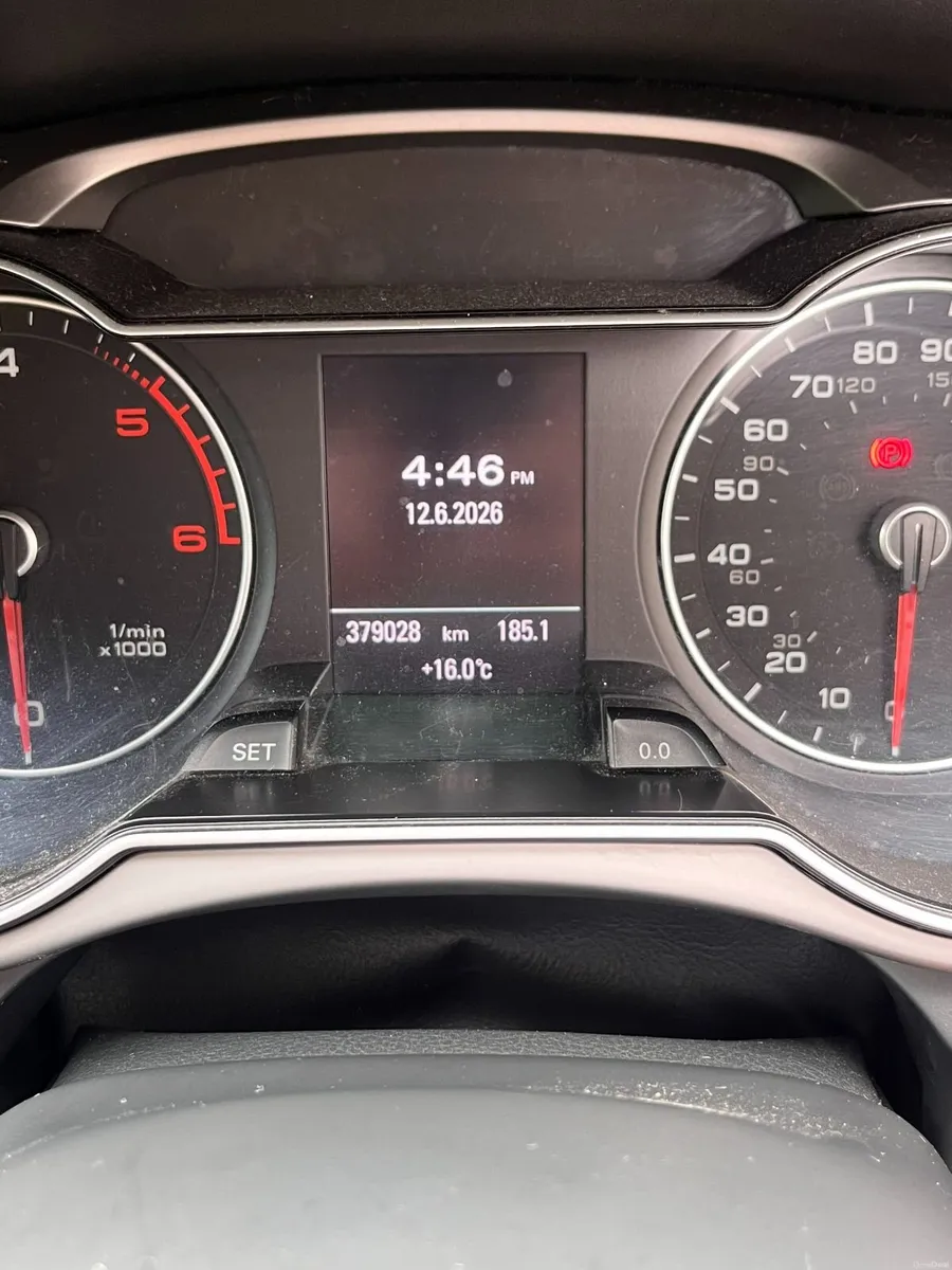 Audi A4 2012 - Image 5