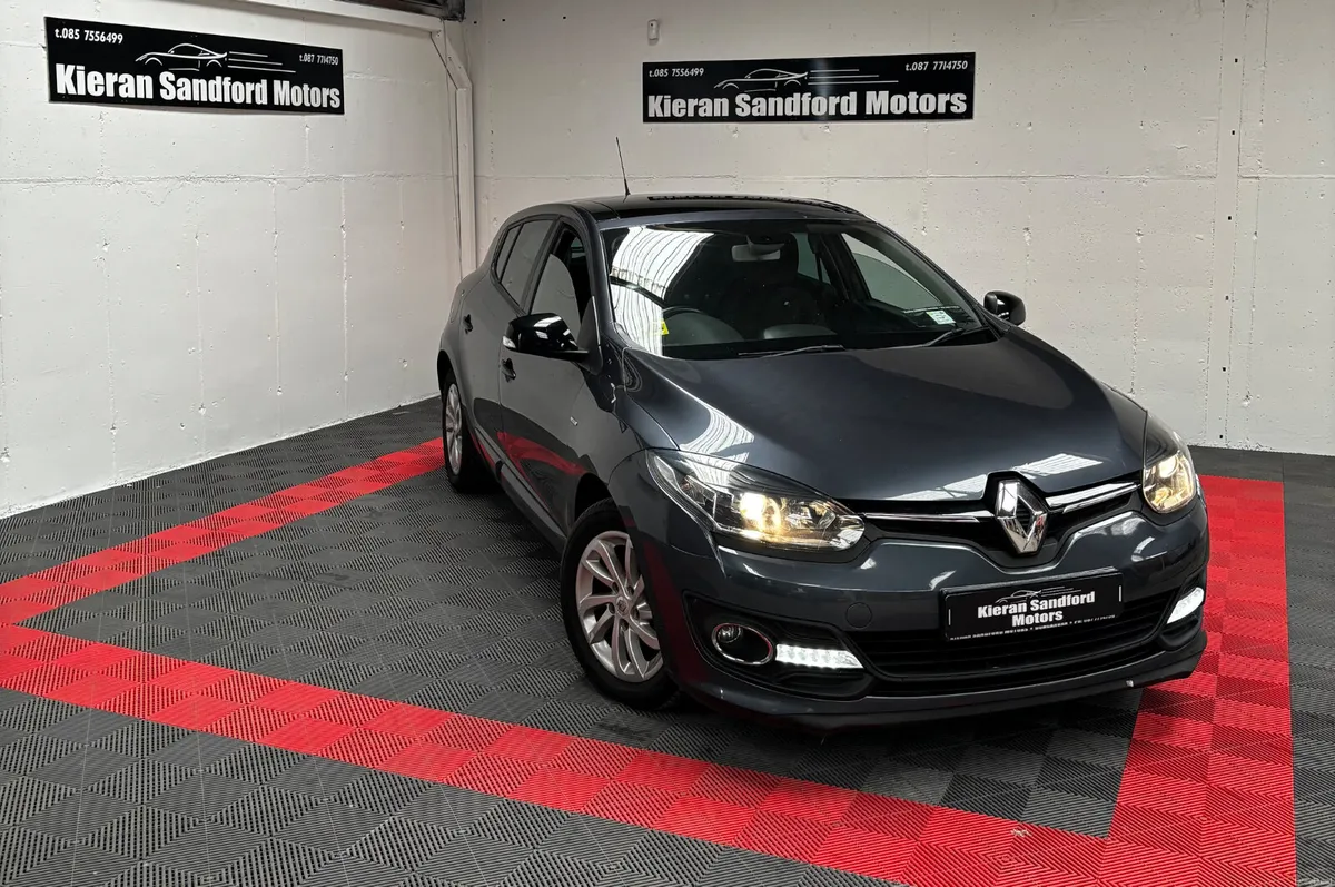 2015 - Renault Megane - Image 1