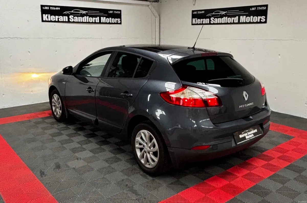 SALE - SALE - SALE - €500  OF ADVERTISED PRICE - Image 6
