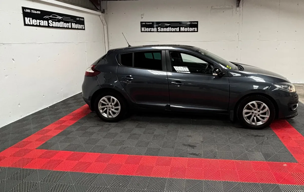 2015 - Renault Megane - Image 3