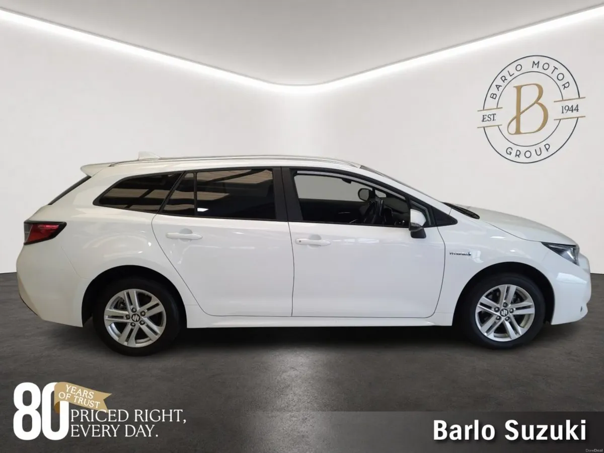 Suzuki Swace Swace 1.8 Hybrid SZ-T CVT - Image 4