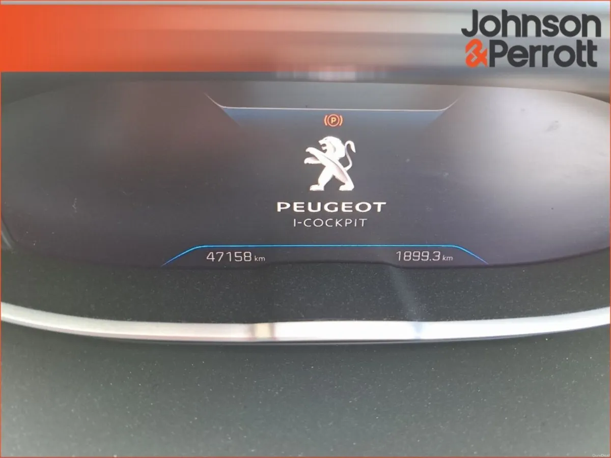 Peugeot 5008 1.2 PureTech 130bhp Allure - Image 6
