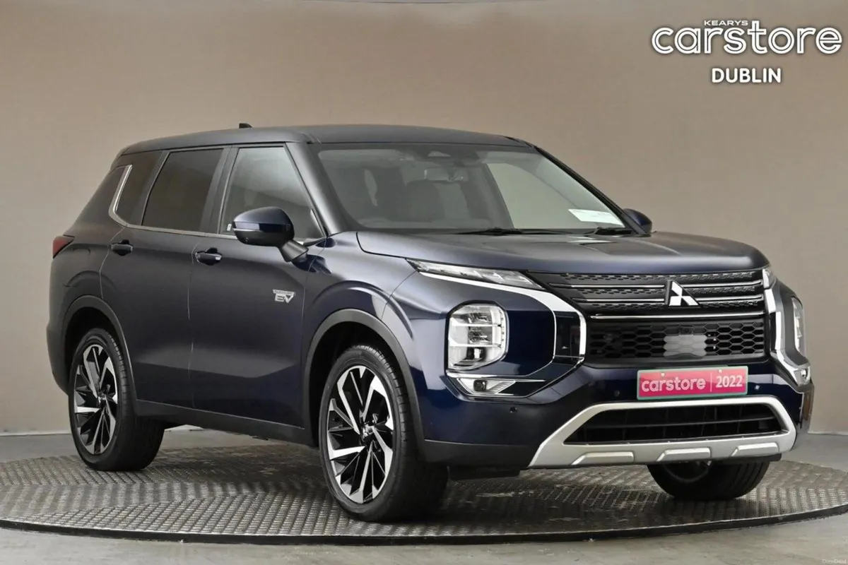 Mitsubishi Outlander 2.4 HYBRID AWC PHEV **HALF LE - Image 1