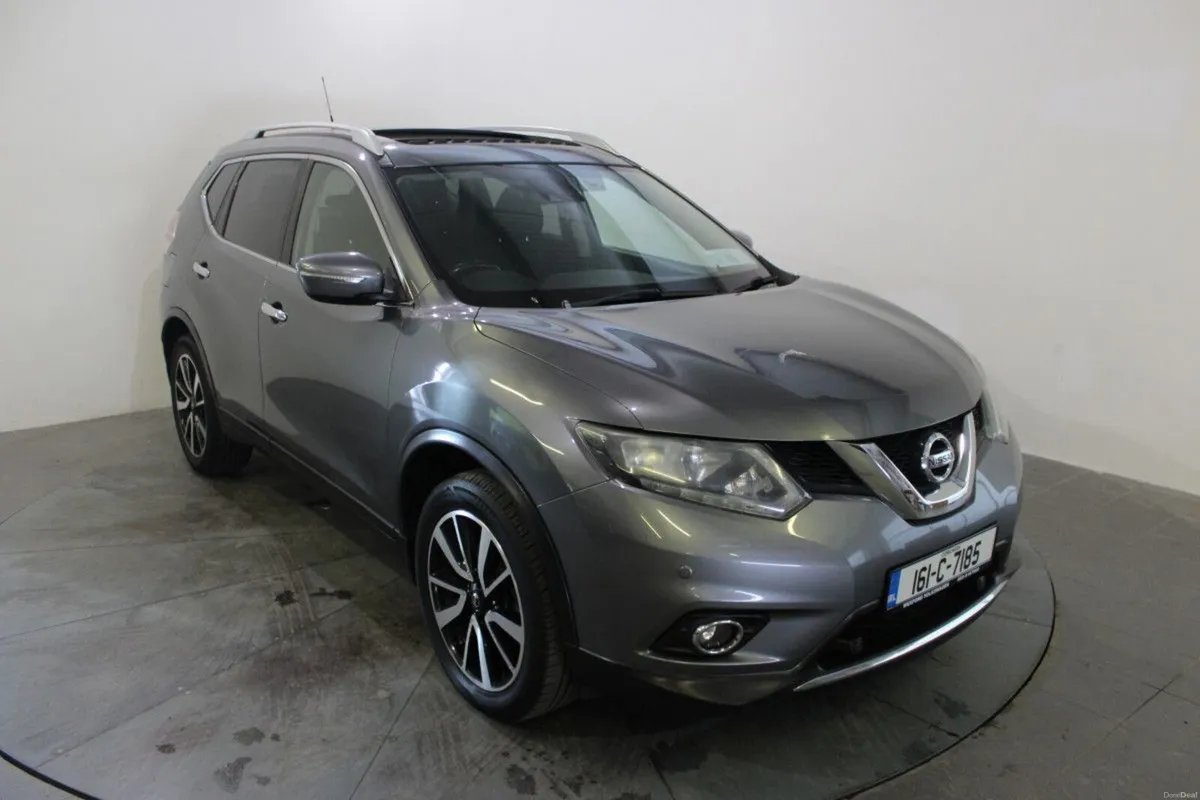 Nissan X-Trail 1.6d SV 7 Seats Design Pack Pan roo - Image 1