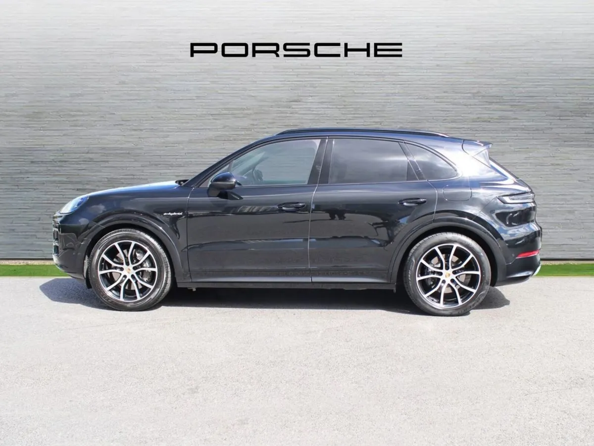 Porsche Cayenne E-Hybrid - Image 4