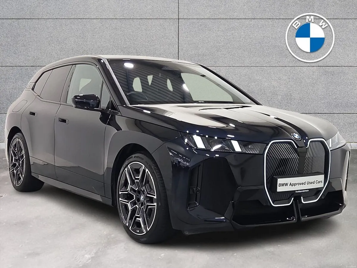 BMW iX xDrive45 M Sport - Image 1
