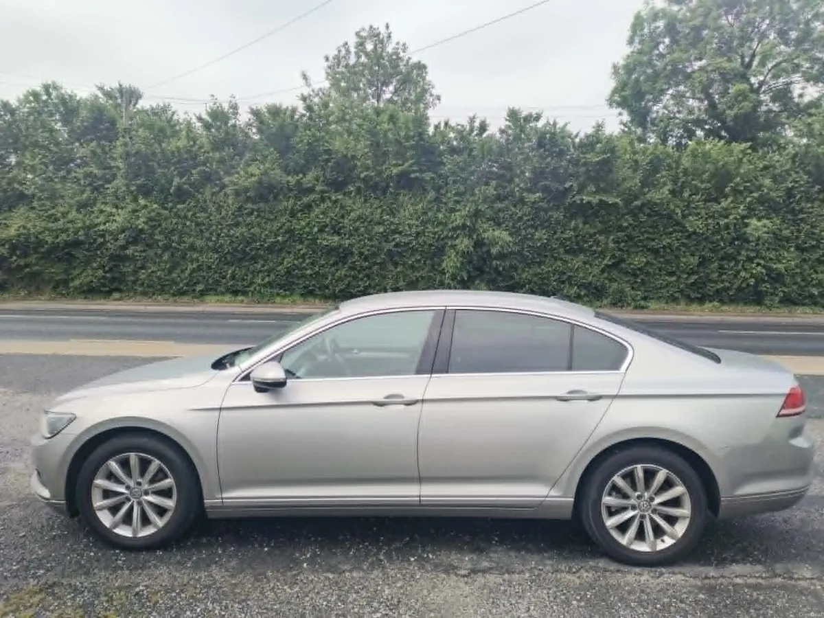 Volkswagen Passat 1.6 TDI BLUEMOTION - Image 4